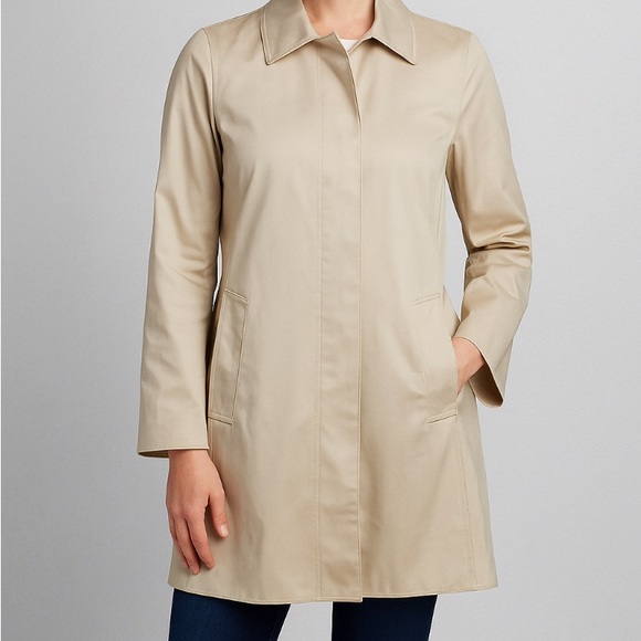 Coach woman’s short trench coat size XS cream/tan colored - Picture 1 of 9